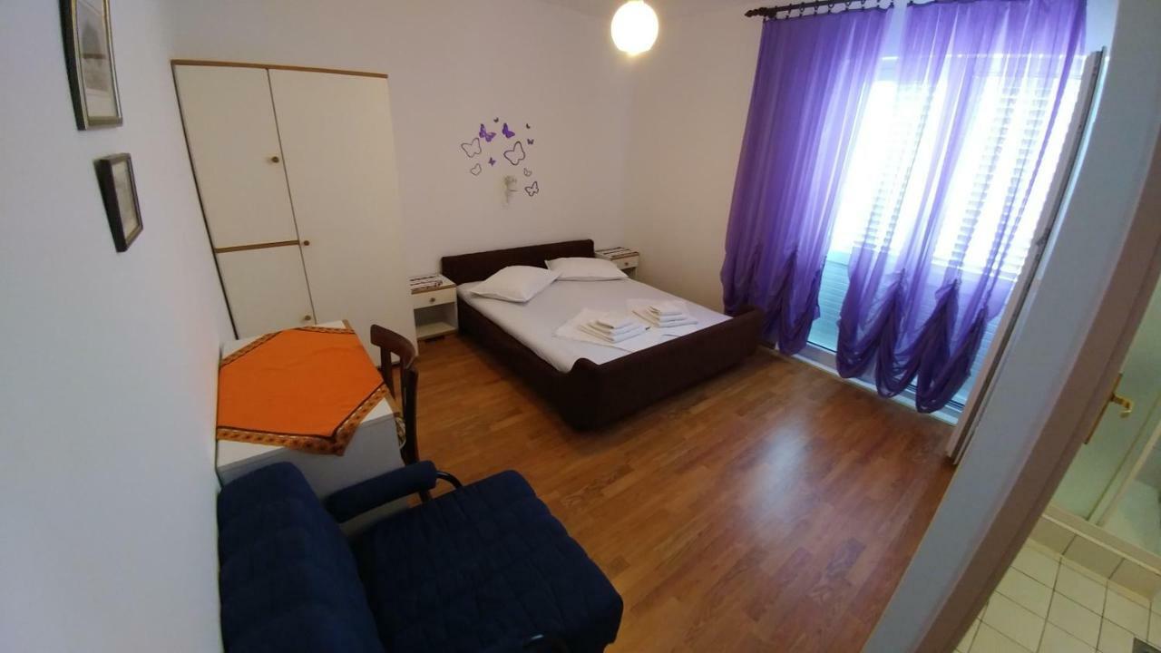 Apartments Dora Banjol Exteriér fotografie